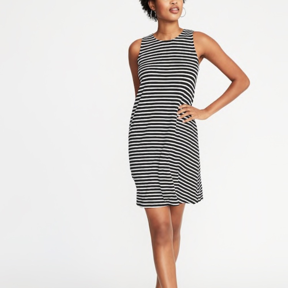 Old Navy Black & White Sleeveless Swing Dress